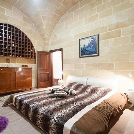 בית נופש Sleeps 6 Pool Air Con Wifi ראקאלה