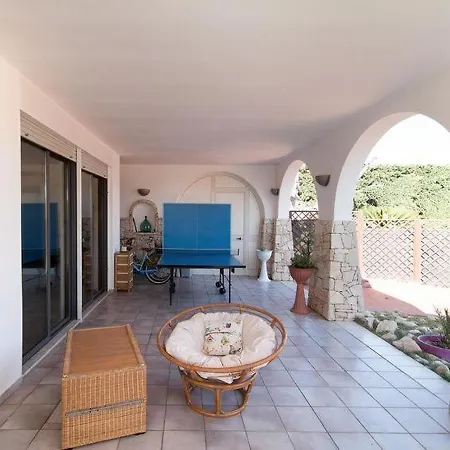 Dom wakacyjny Sleeps 6 Pool Air Con Wifi